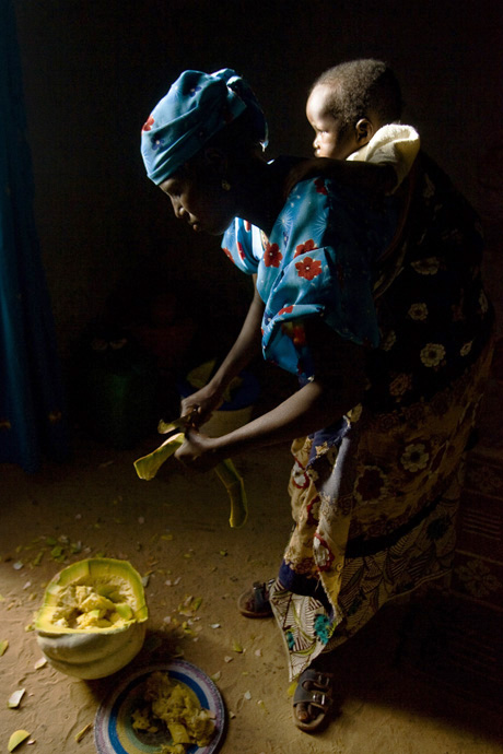 Rabi Issia, 28 years old, farmer, Kirari, Niger - © Giulio Napolitano
